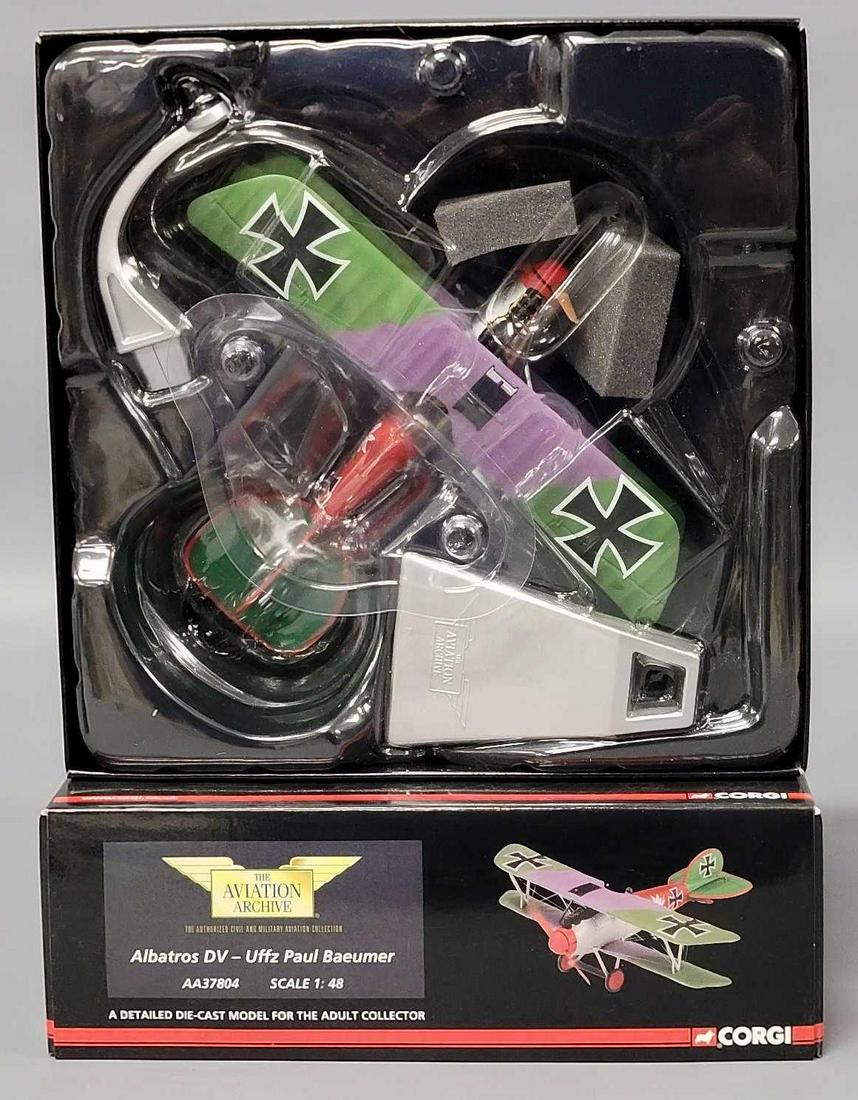 Corgi The Aviation Archive 1/48 scale model plane Albatros DV Uffz Paul Baeumer (1 of 3)