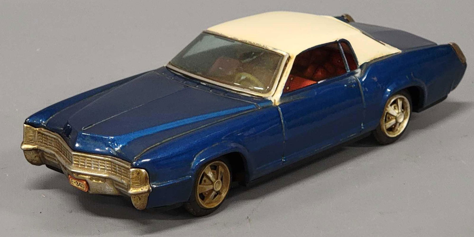 Vintage Tin Yoshiya Friction 1967 Cadillac Eldorado 2 Door Hardtop Toy car (1 of 7)