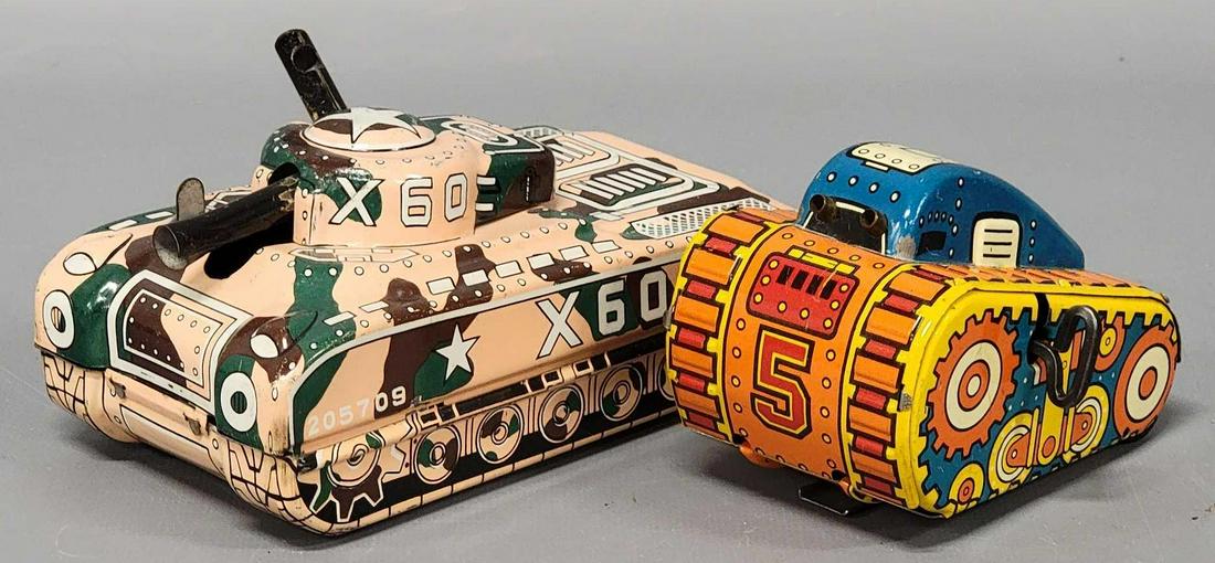 Two tin litho tank wind up military toys (1 of 7)
