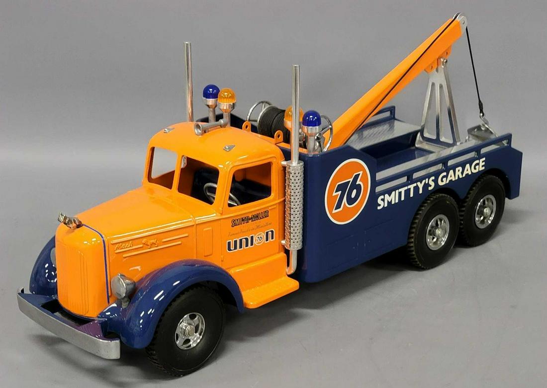 Smith Miller Fred Thompson Union 76 Smittys Garage Wrecker in original box (1 of 9)