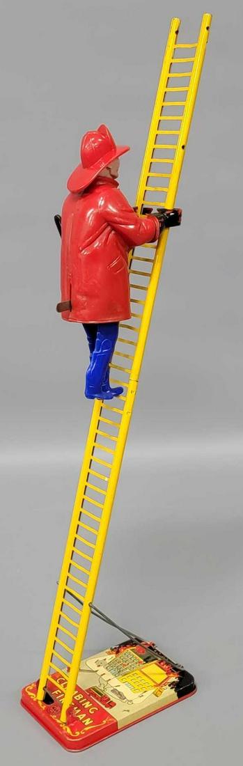 Vintage MARX tin litho wind up Smokey Joe Climbing Fireman toyï¿½ (1 of 10)