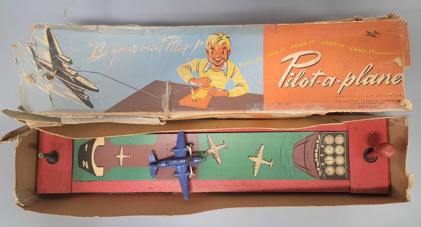 Vintage Porter Chemical Co. Pilot-a-plane game in original box: Vintage Porter Chemical Co. Pilot-a-plane game in original box, flight board and plane are in excellent condition, also includes solid instructions, the box is rough and incomplete as seen, as seen in