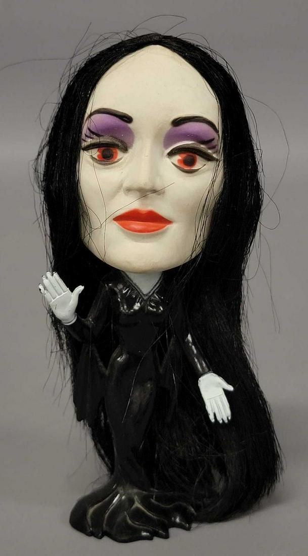 Vintage Remco Addams Family Morticia figure: Vintage Remco Addams Family Morticia figure, figure is in excellent condition, as seen in the photos.