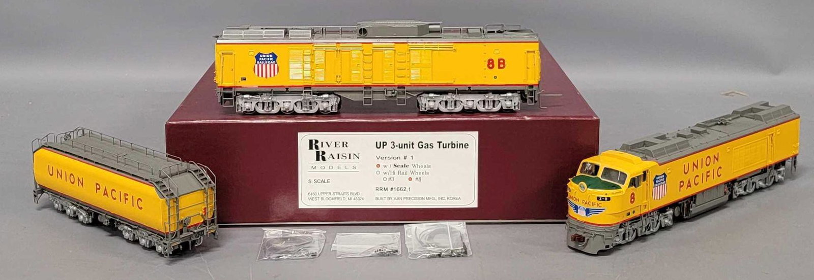 Phenomenal River Raisin S scale brass Union Pacific 3-unit gas turbine in original box (1 of 10)