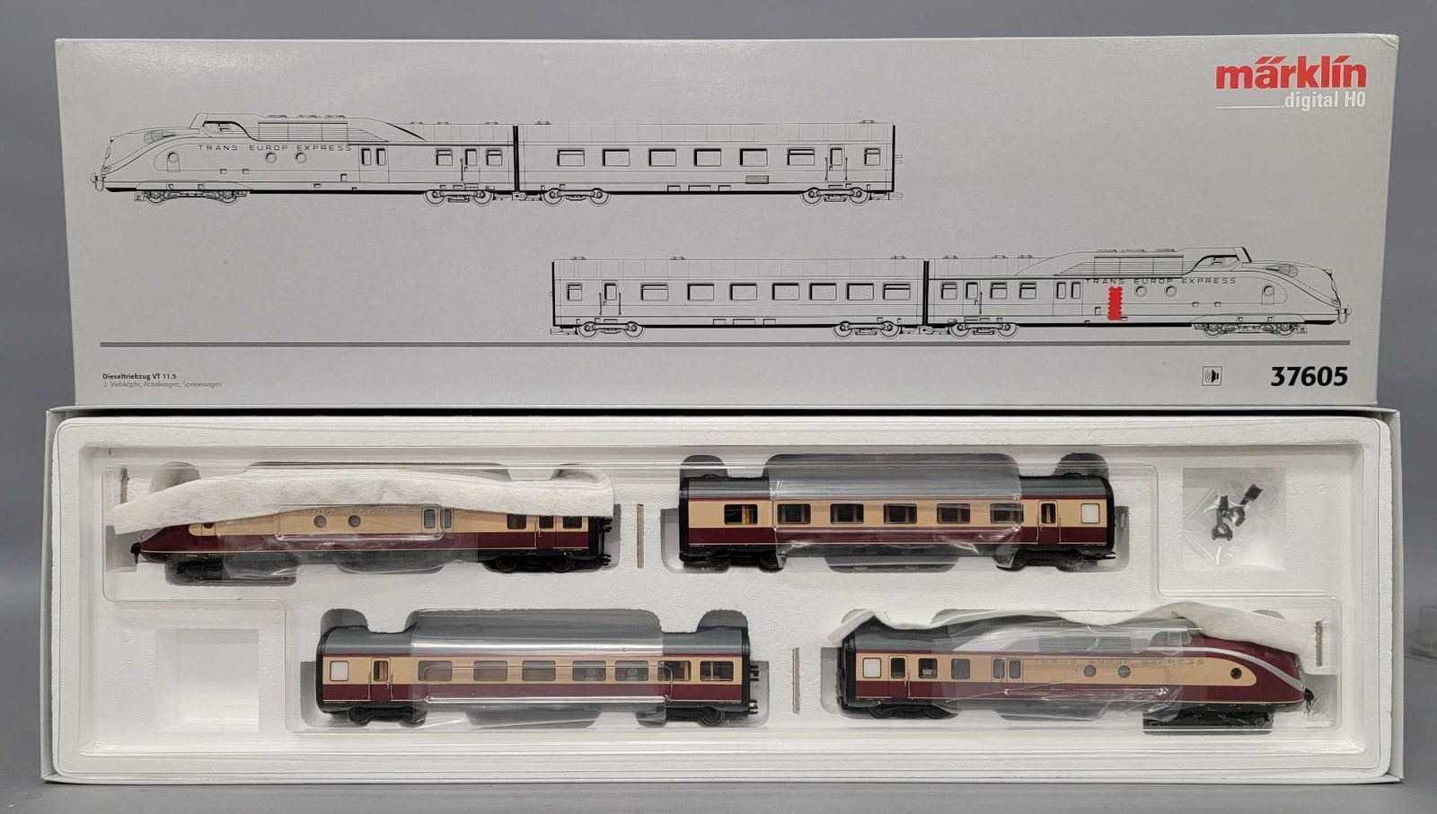 Marklin HO scale 37605 Trans Europ Express set in original box (1 of 6)