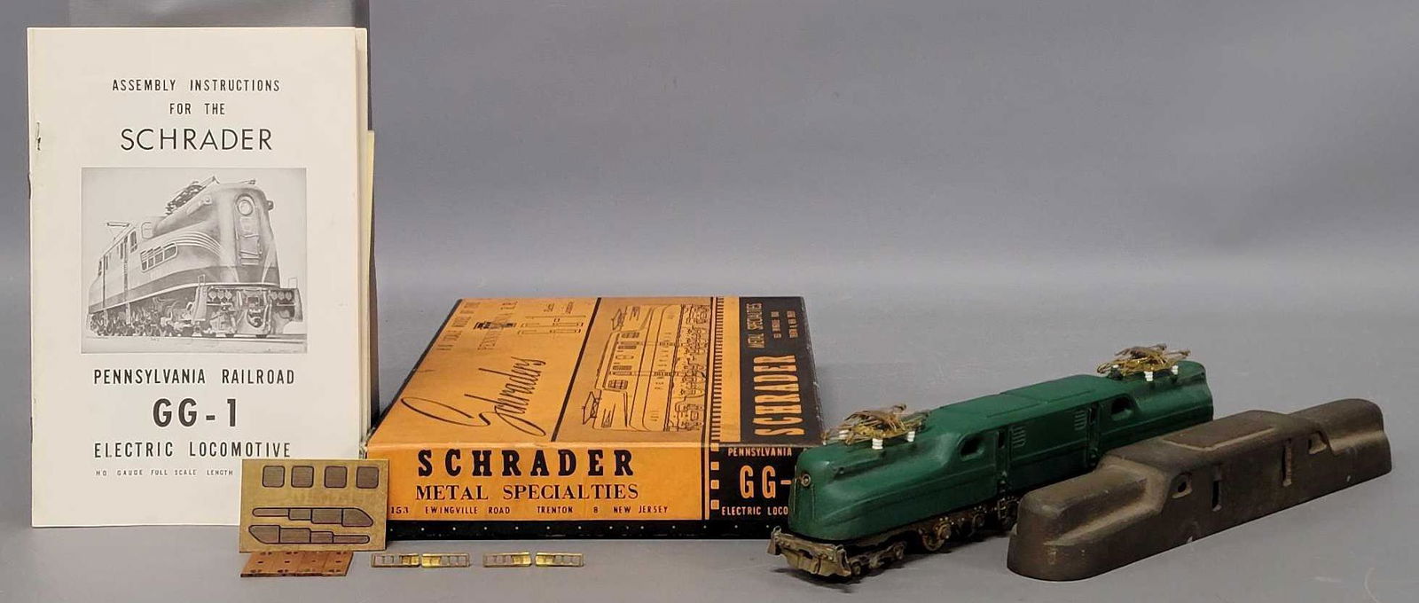 Rare HO Scale Schrader Metal Specialties Pennsylvania GG-1 built kit in original box (1 of 11)