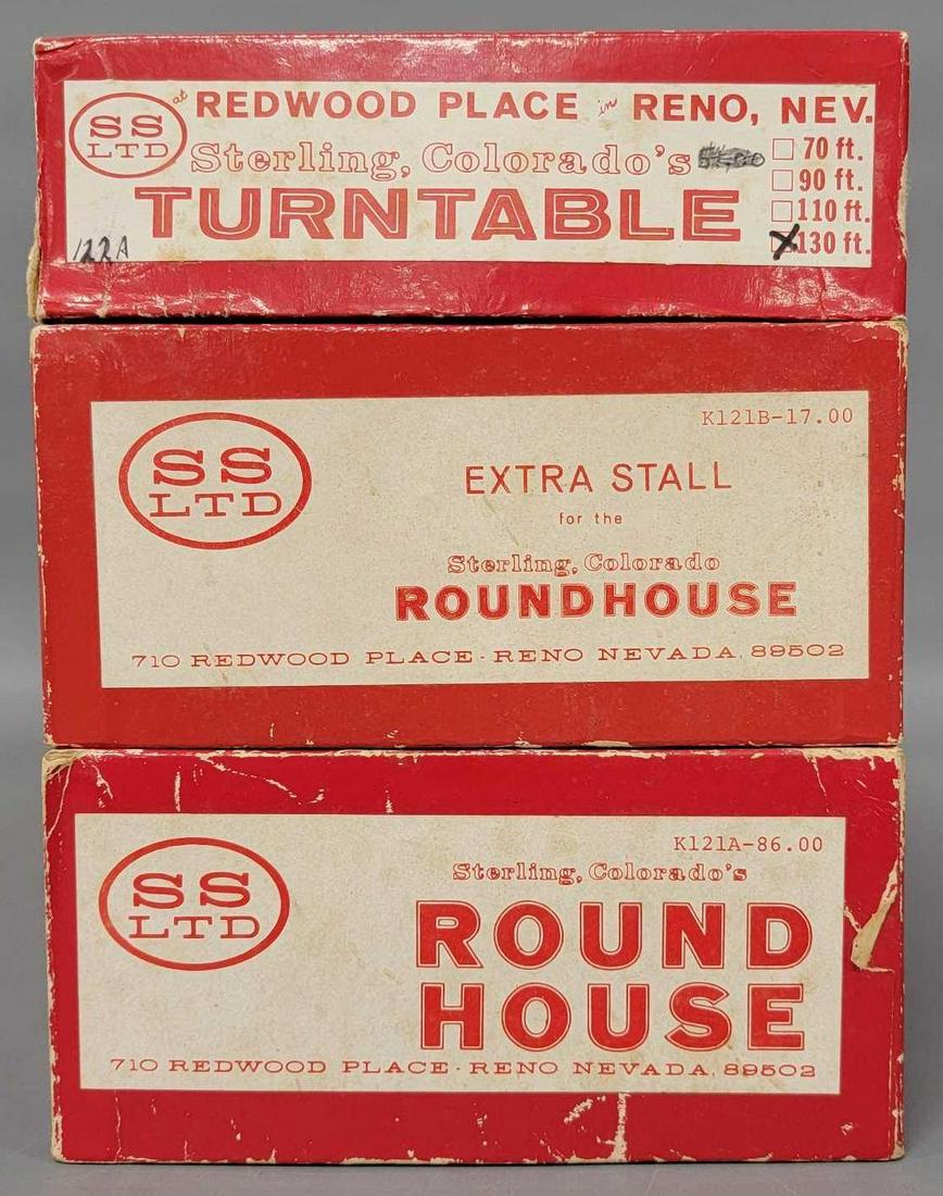 Scale Structures HO craftsman kits Sterling Colorado roundhouses and turntable (1 of 4)