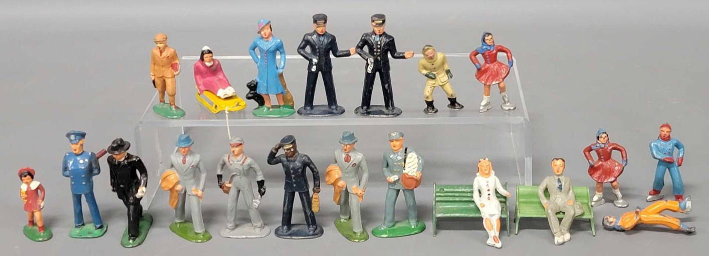 Nice group of vintage lead figures for train layouts Barclay Manoil