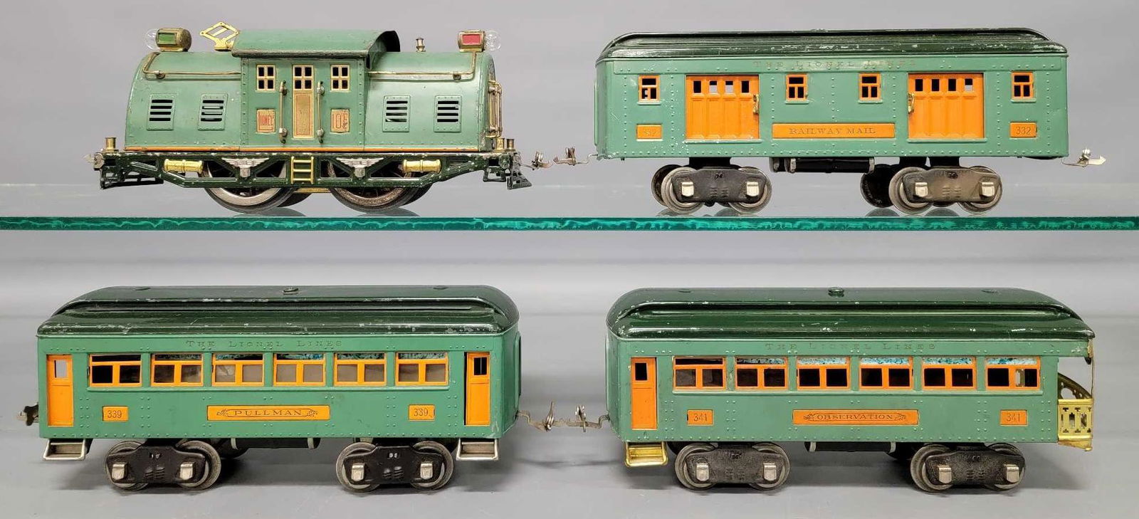 Lionel prewar standard gauge electric passenger set with 10E peacock blue (1 of 6)