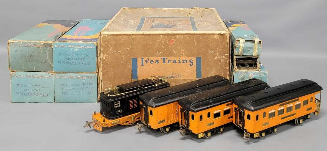 Boxed Ives wide gauge 1082 black and orange electric passenger set with 3236 (1 of 15)