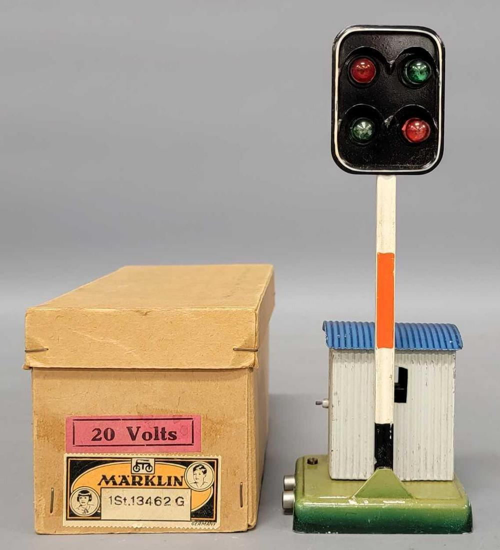 Marklin O gauge 13462 G block signal in original box (1 of 7)