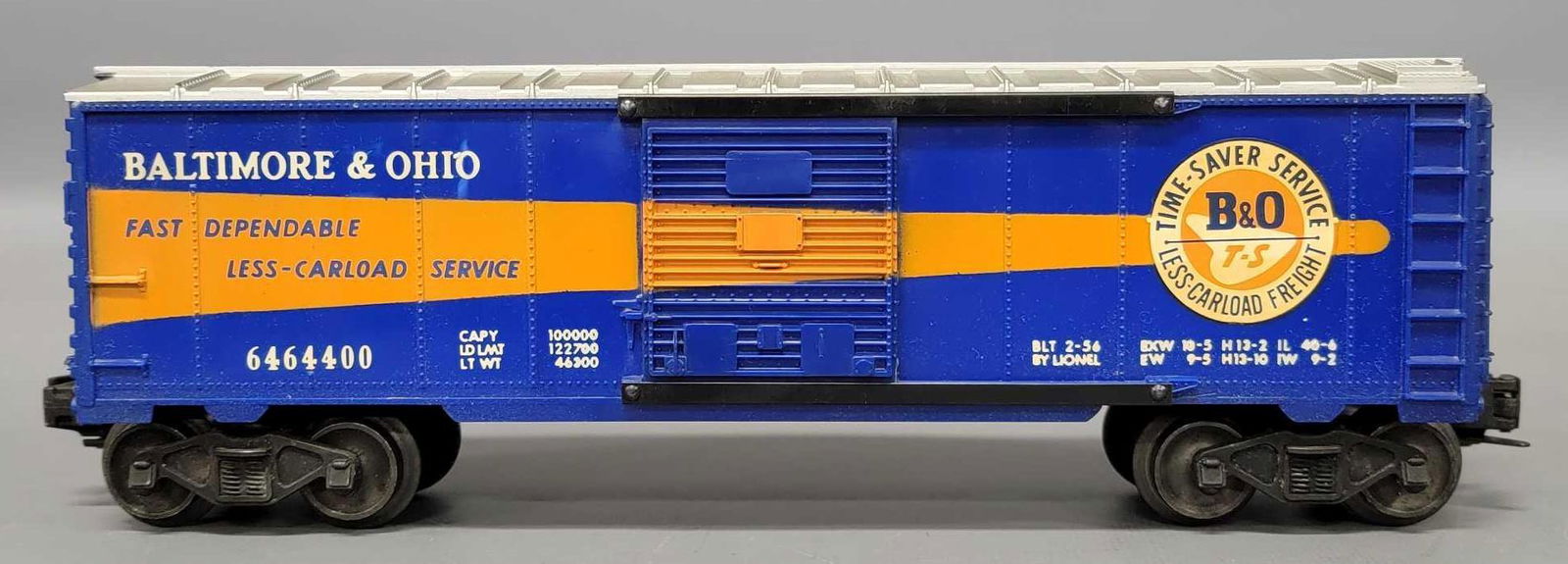 Lionel postwar O 6464-400 B&O box car (1 of 6)