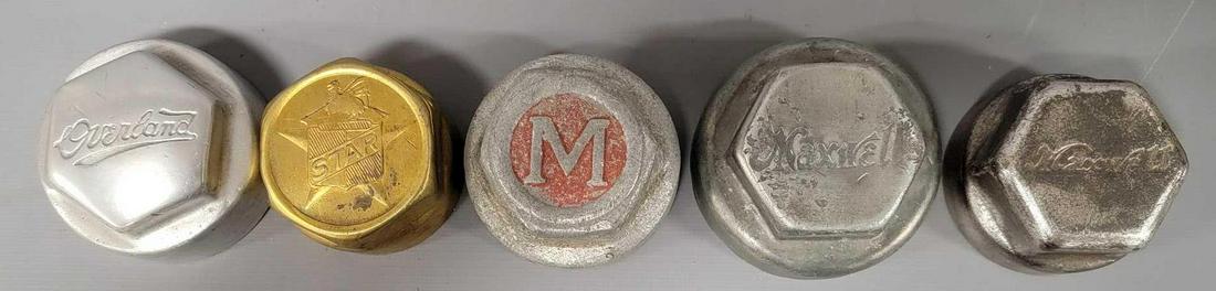 Five mixed vintage / antique threaded grease hubs (1 of 6)