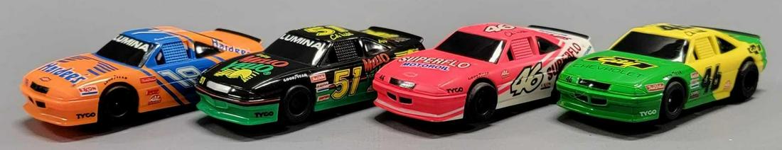 Four Ho Scale Days Of Thunder Slot Cars