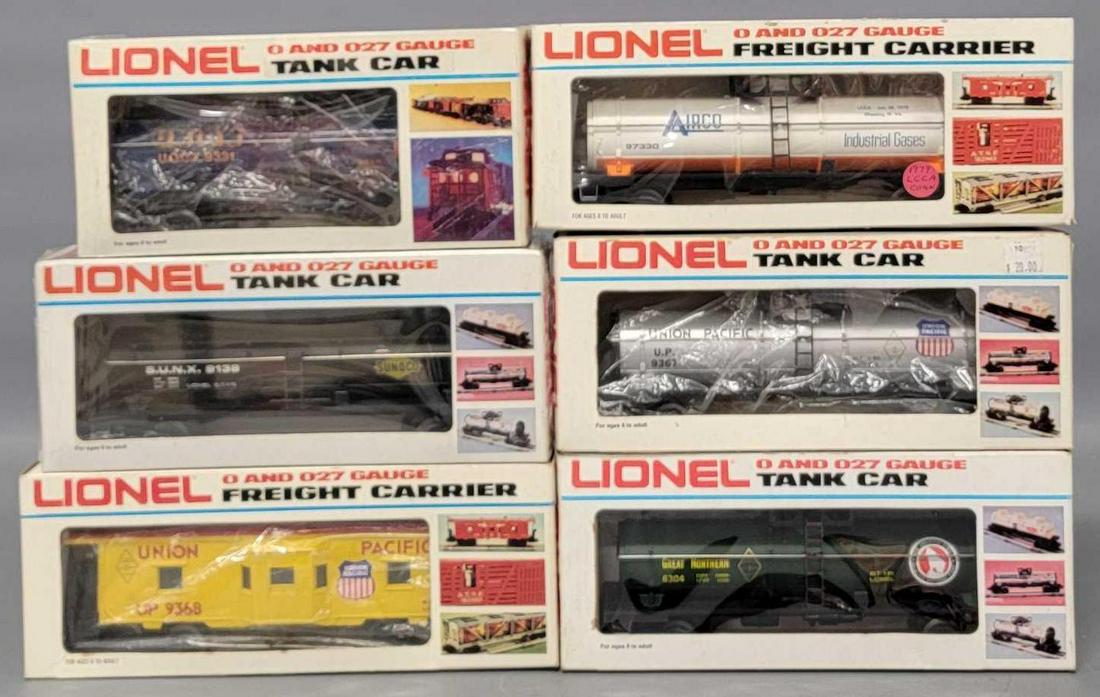 Lionel modern era O tank cars and bay window caboose in original boxes: Five Lionel modern era O tank cars in original boxes to include Union 76, Sunoco, Great Northern, Union Pacific and Airco tank cars plus a Union Pacific bay window caboose, C8 in very good original bo