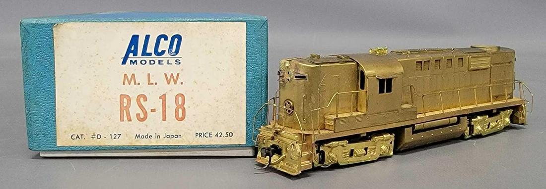 Alco Models HO brass RS-18 diesel locomotive in original box (1 of 9)