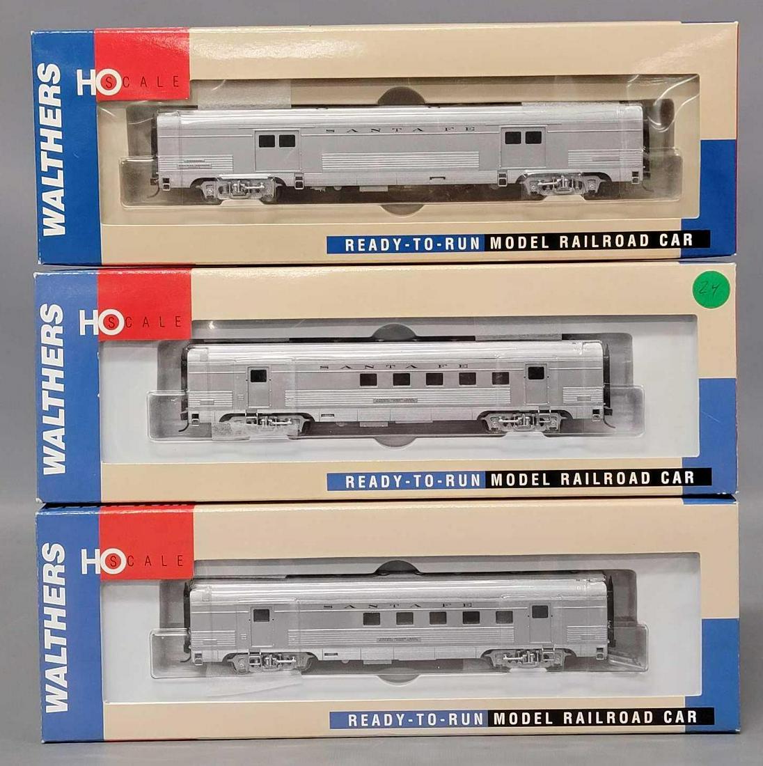 Three Walthers HO scale RTR Santa Fe Budd cars in original boxes (1 of 5)