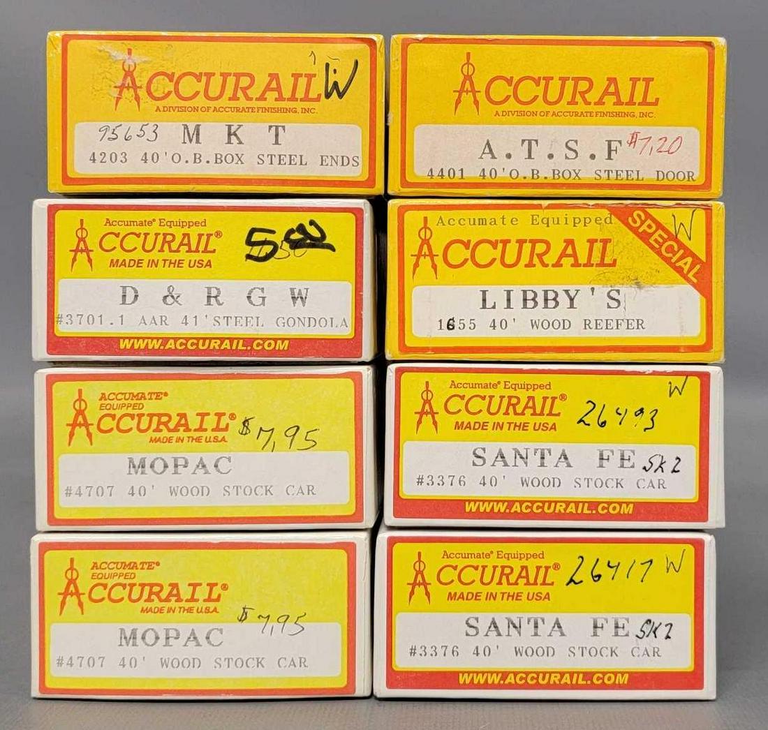 Six Accurail HO scale built ups and kits in original boxes (1 of 12)