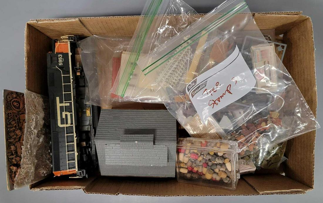 Whole flat of HO scale train parts scenery etc junkyard (1 of 6)