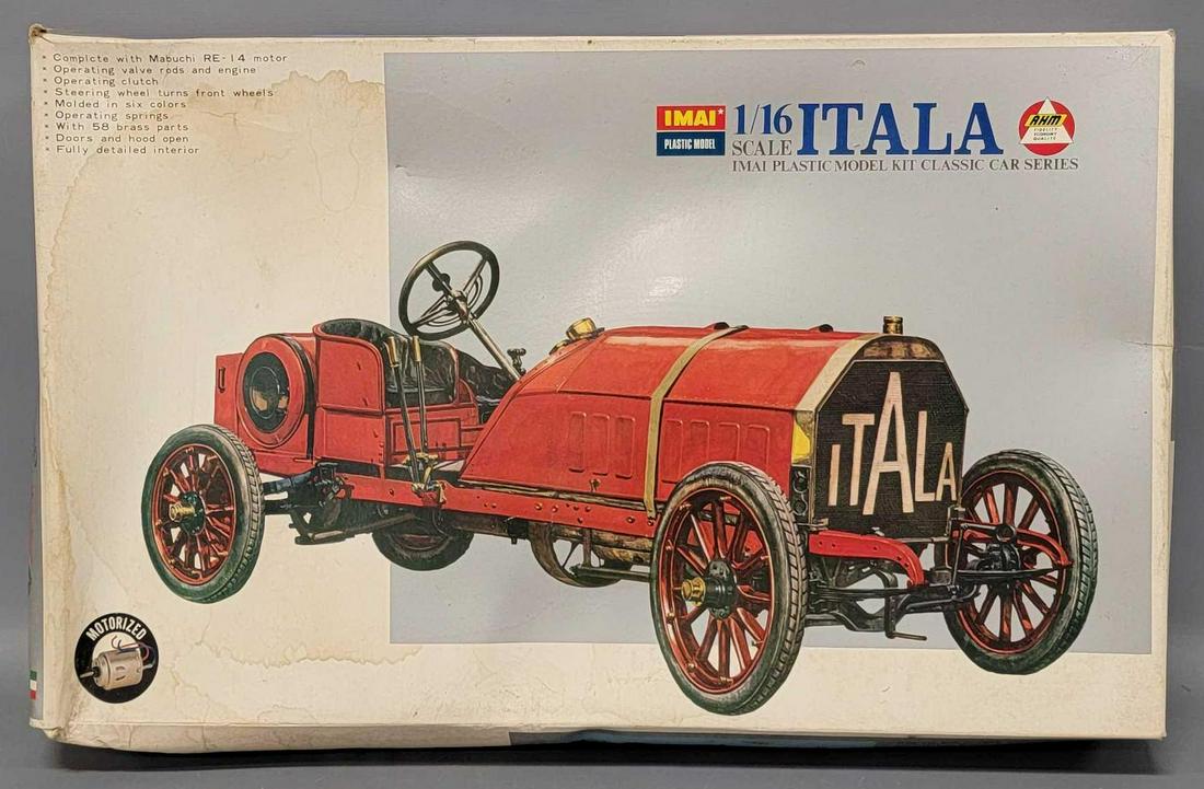 Unbuilt Imai 1/16 scale Italia plastic model kit (1 of 9)