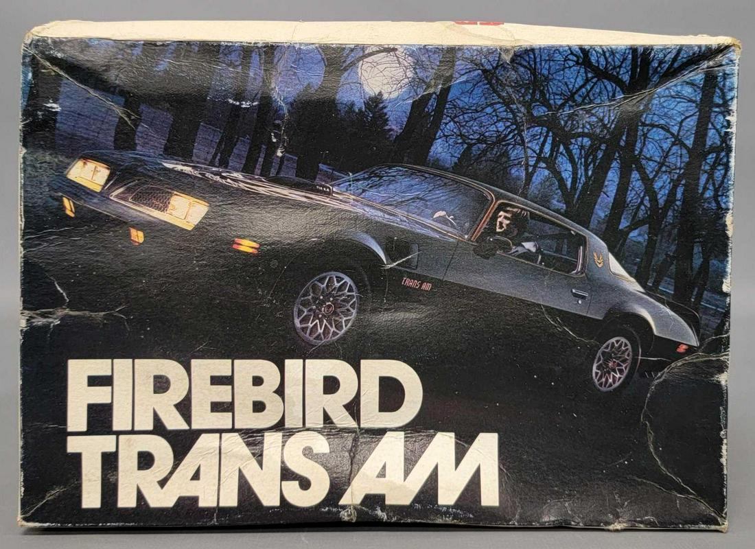 MPC 1977 Firebird Trans Am promo car kit in original box (1 of 6)