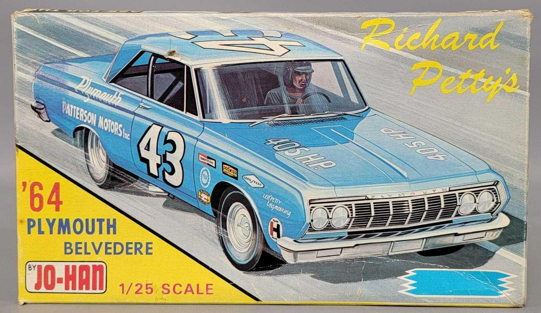 Unbuilt Jo-Han 1964 Richard Petty Plymouth Belvedere 1/25 scale model kit GC-964 (1 of 6)