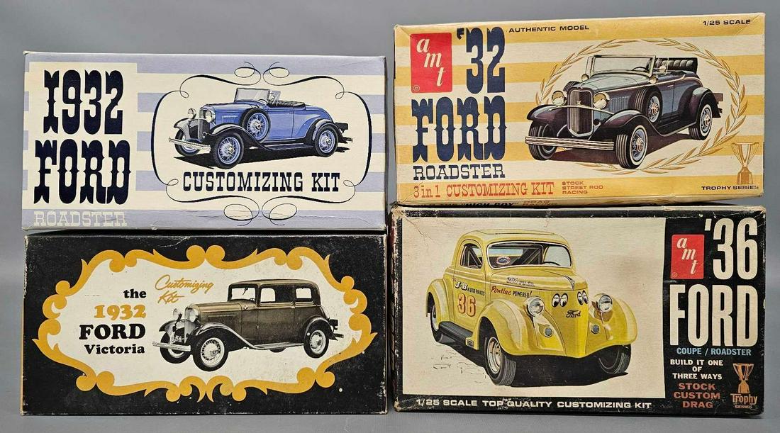 Four unbuilt AMT Ford 1/25 scale model kits in original boxes (1 of 6)