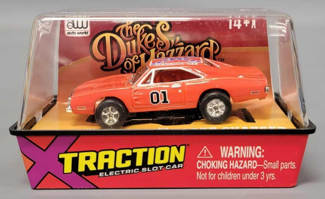 Auto World  General  Lee HO scale slot car in factory sealed original box (1 of 4)