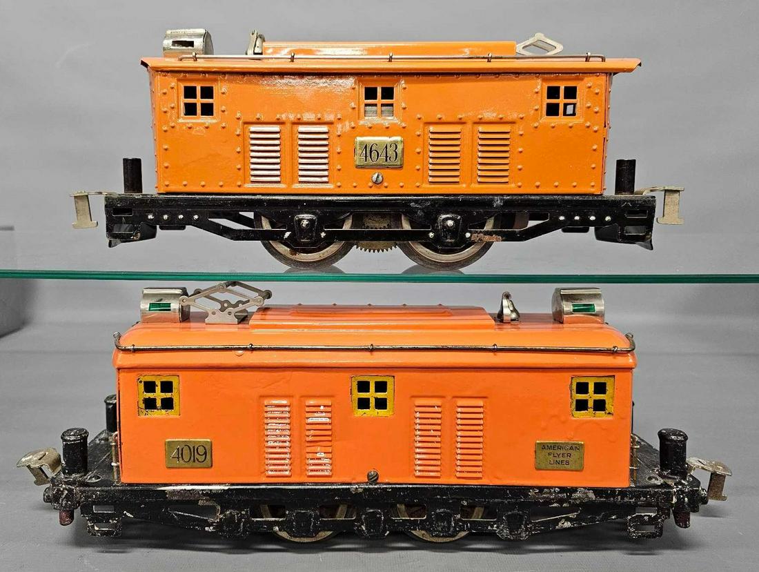 American Flyer wide gauge 4019 and 4643 box cab electric locomotives for parts or restoration: American Flyer wide gauge 4019 and 4643 box cab electric locomotives for parts or restoration. Both have been repainted orange and neither came that way from the factory. Sold as-is as seen in the pho