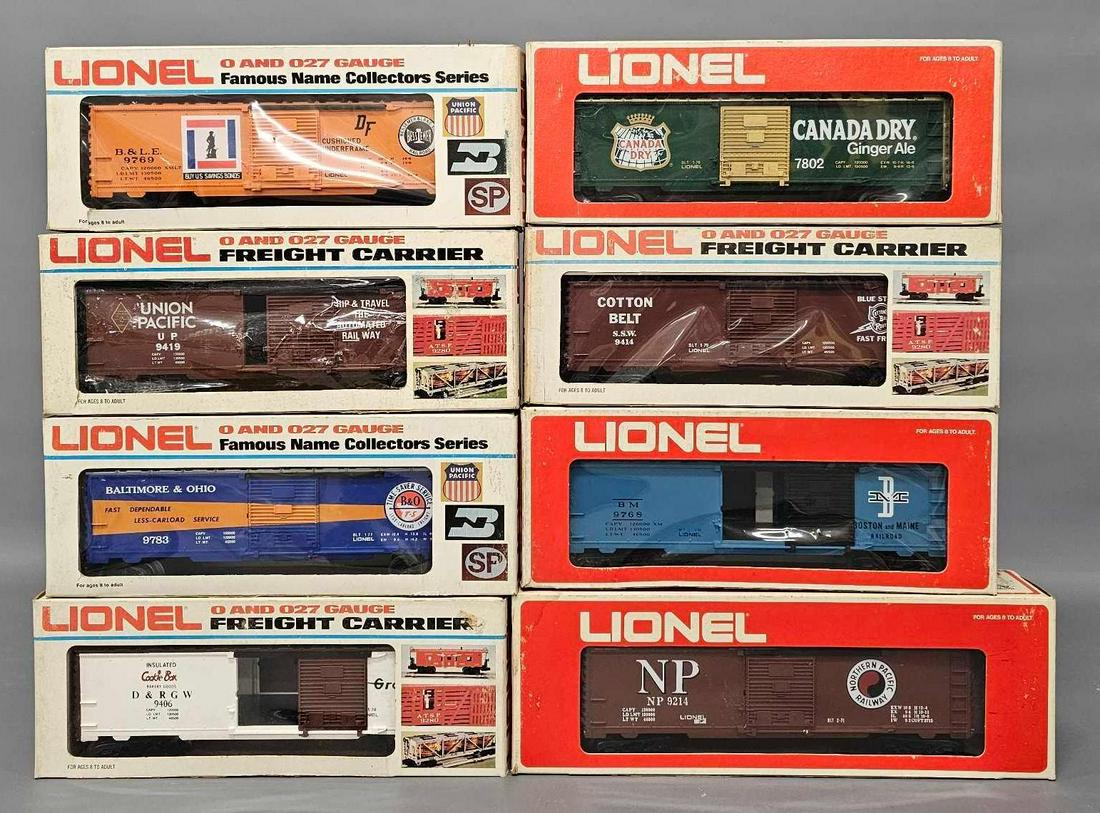 Eight Lionel modern era O box cars in original boxes: Eight Lionel modern era O box cars in original boxes to include Northern Pacific, Boston and Maine, Cotton Belt, Canada Dry, D and R G W Cookie Box, Baltimore and Ohio, Union Pacific and Bessemer and 