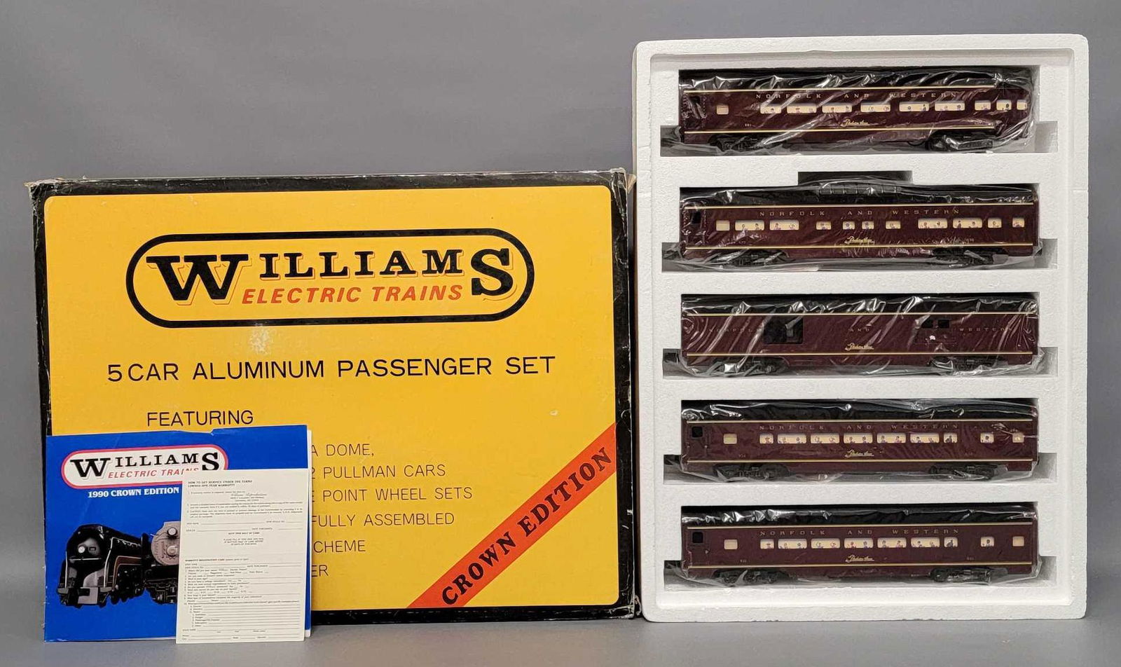 Williams O gauge Norfolk and Western 5 car passenger set in original box 2800: Williams O gauge Norfolk and Western Powhatan Arrow five car passenger set in original box, stock number 2800. Includes baggage, two coaches, vista dome and observation cars, C8-9 in a very good origi