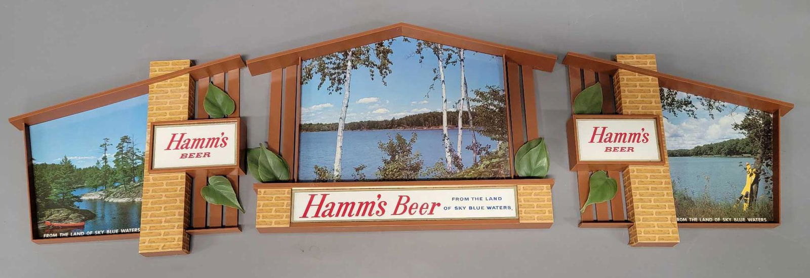 Vintage three piece Hamm's Beer sign: Vintage three piece Hamms Beer sign, excellent condition as seen in the photos.