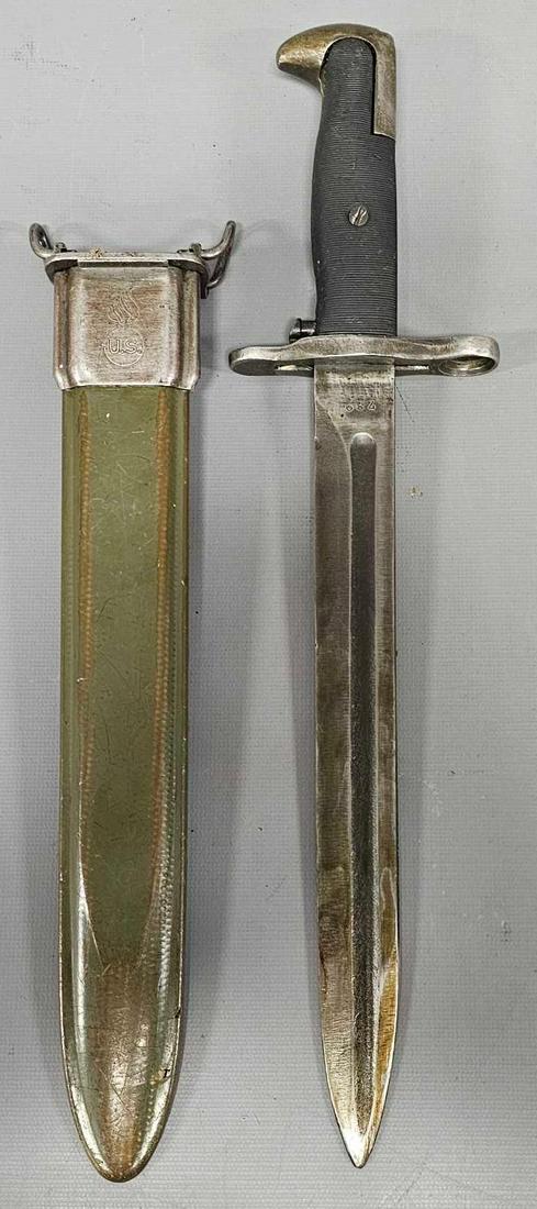 PAL WWII 1943 US M1 garand rifle bayonet in scabbard: PAL WWII 1943 US M1 garand rifle bayonet in scabbard, cnexcellent d as seen in the photos.