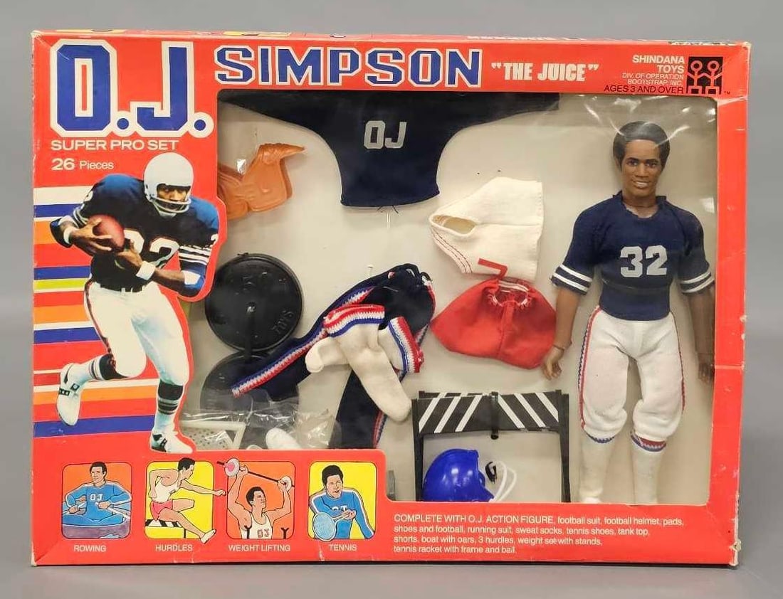 1975 Shindana OJ Simpson Super Pro set action figure and accessories in original box (1 of 8)
