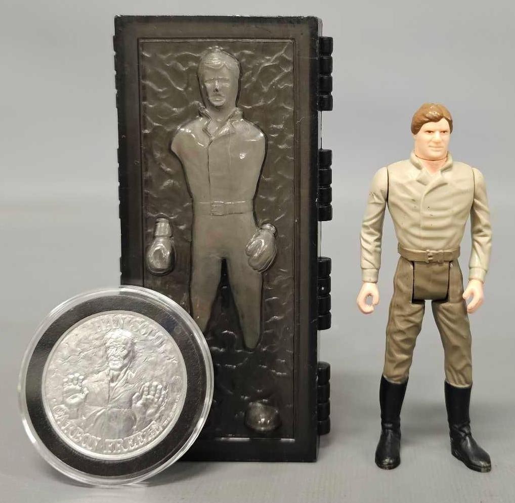 Kenner Star Wars last 17 Han Solo in carbonite with carbon freeze coin: Kenner Star Wars last 17 Han Solo in carbonite with carbon freeze coin. The figure, carbonite and coin are all in excellent condition as seen in the photos.