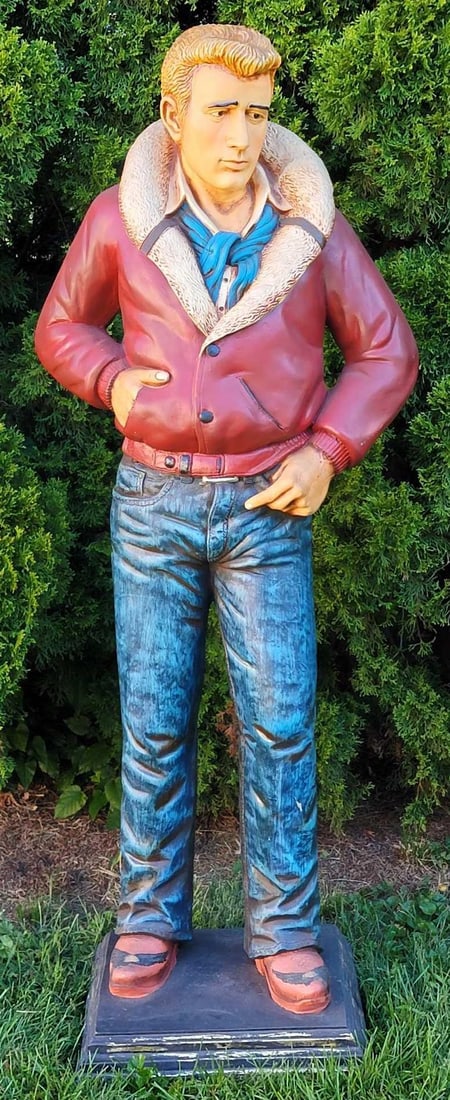 Life-size James Dean fiberglass statue: Life-size James Dean fiberglass statue, stands approximately 6 feet tall and is in excellent condition as seen in the photos. Shipping and or delivery to be dealt with by the winning bidder either the