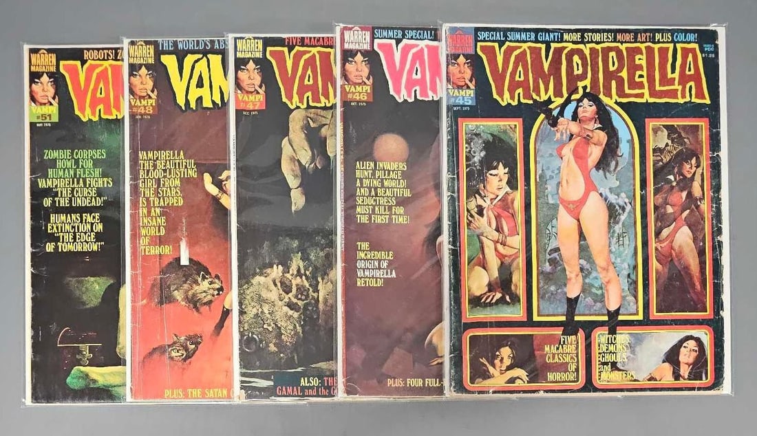 Five vintage Vampirella magazine issues 45 46 47 48 51 (1 of 3)