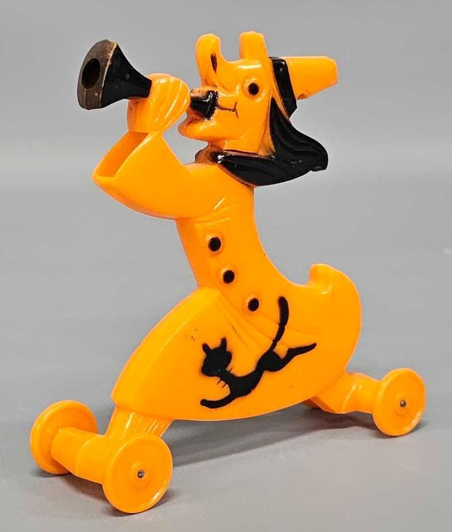 Vintage Rosbro Halloween Witch on wheels blowing horn with running cat (1 of 7)