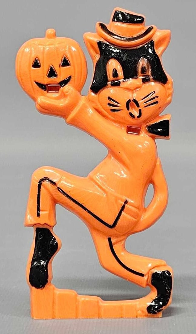 Vintage Rosbro Halloween Cat with Jack O Lantern lollipop holder: Vintage Rosbro Halloween Cat with Jack O Lantern lollipop holder, excellent condition, stands 4 1/2 inches tall as seen in the photos.
