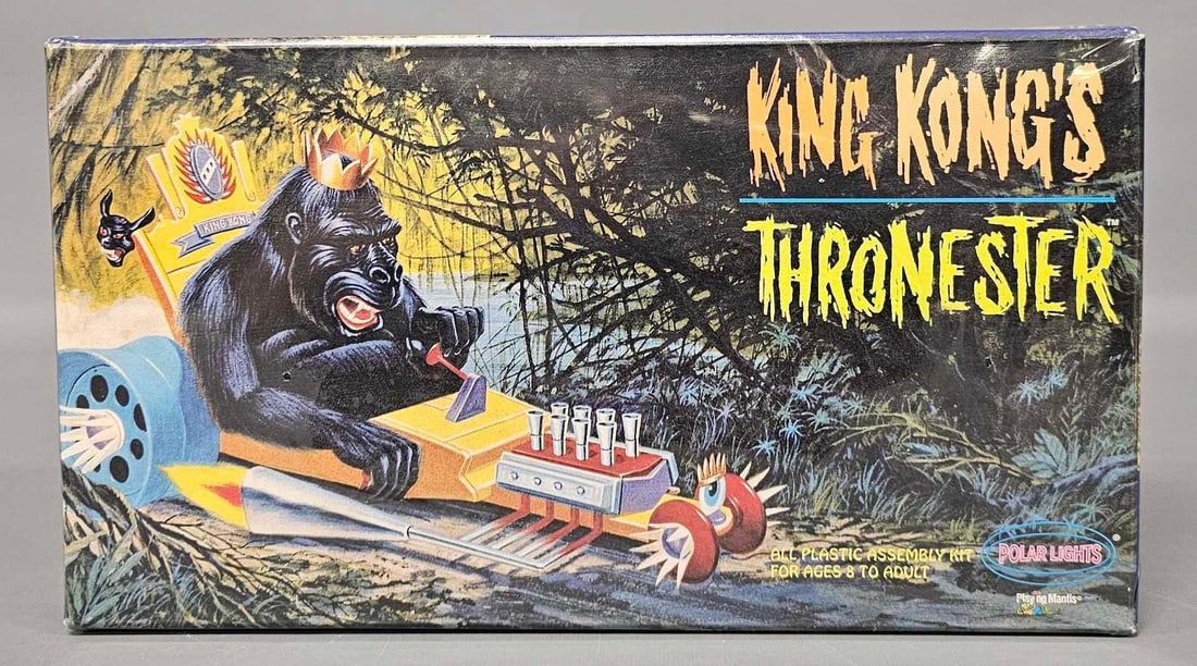 Factory sealed Polar Lights King Kongs Thronester model kit 5016 (1 of 6)