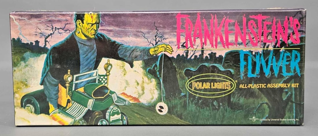 Factory sealed Polar Lights Frankensteins Flivver model kit 5006 (1 of 6)