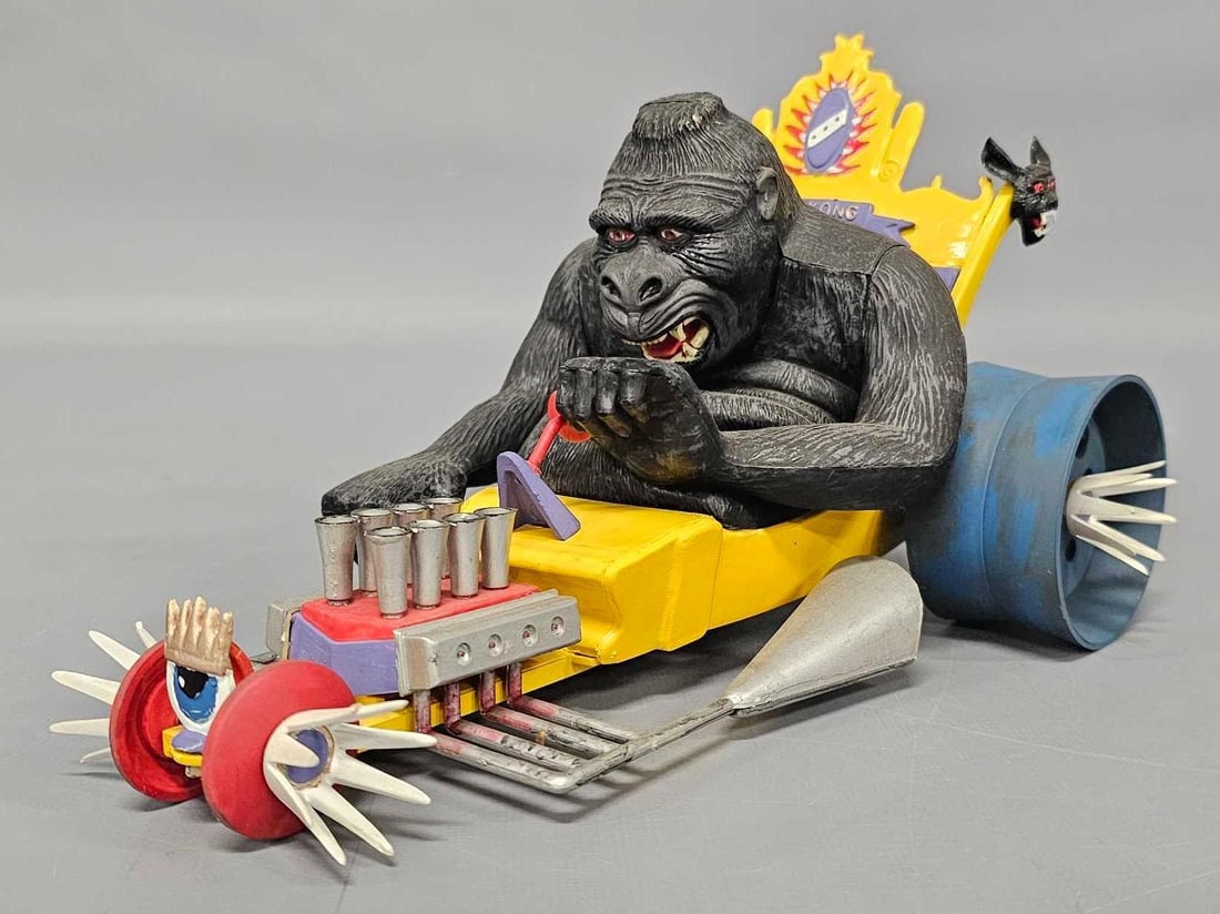 Custom built and painted 1998 Playing Mantis King Kongs Thronester model kit (1 of 7)