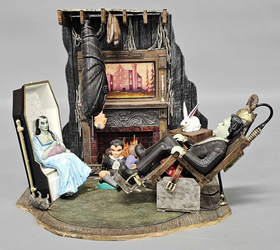 Custom built and painted 1997 Playing Mantis Munsters Living Room model kit: Custom built and painted 1997 Playing Mantis Munsters Living Room model kit, a superb job was done in making this a very displayable piece as seen in the photos.