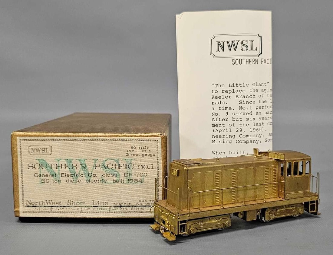 NWSL HO brass Southern Pacific No. 1 DF-700 50 ton diesel-electric locomotive in original box (1 of 10)
