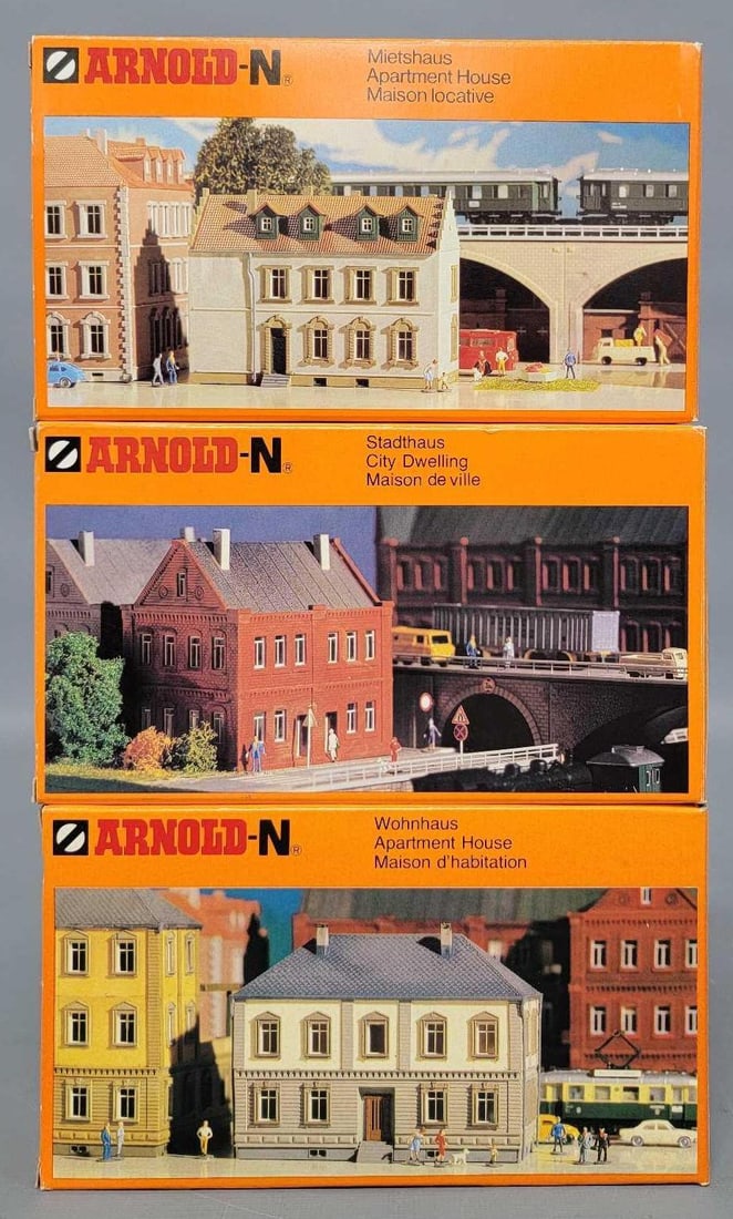Three Arnold N scale building kits in original boxes (1 of 5)