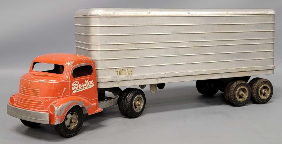 Smith Miller Be Mack GMC private label cab truck and trailer: Smith Miller Be Mack GMC private label cab truck and trailer in good condition with paint chipping on hood and top of cab as seen in the photos.