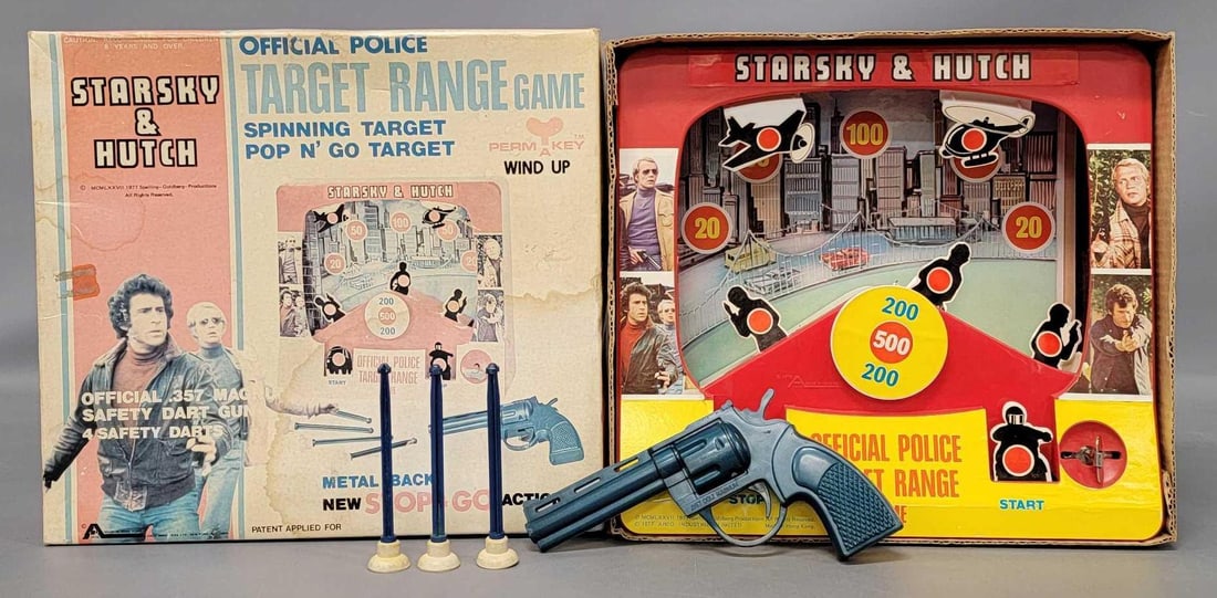 Arco Starsky and Hutch official police target range game in original box: Arco Starsky and Hutch official police target range game in original box, game appears to be complete in a good original box as seen in the photos.