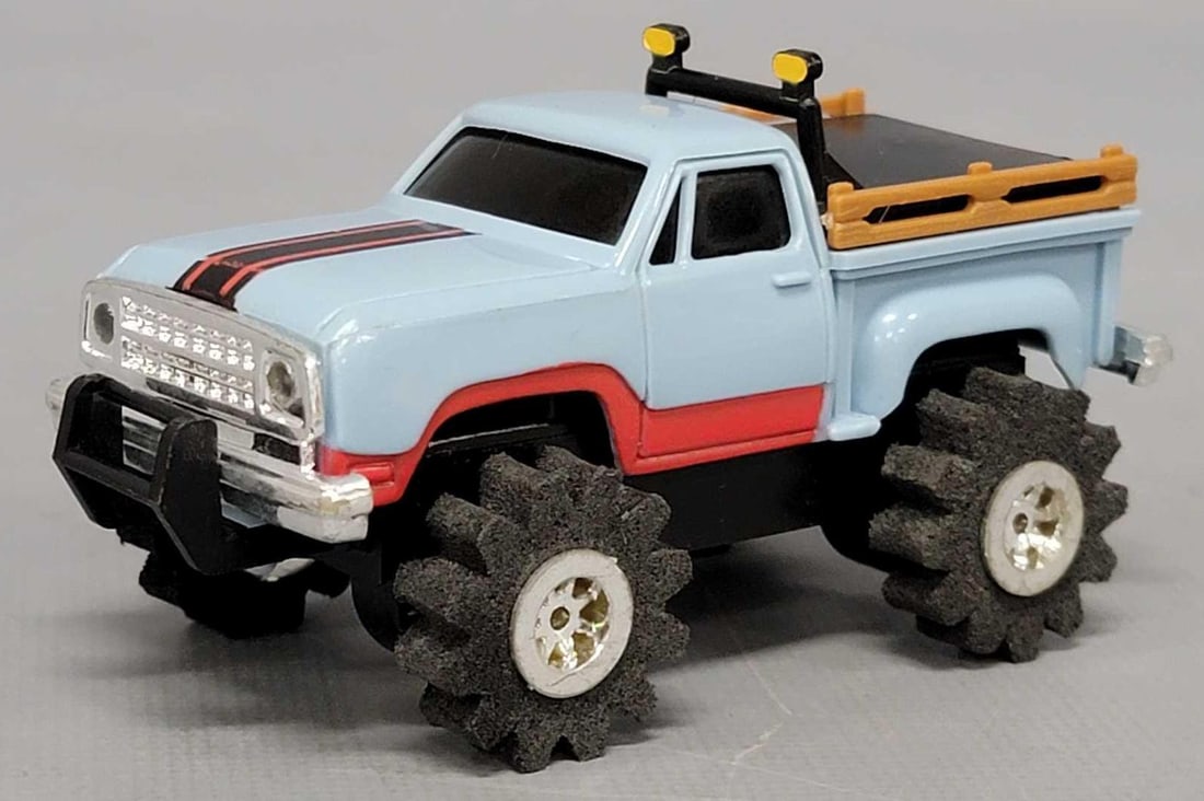 Schaper Stompers Dodge Ramcharger: Schaper Stompers Dodge Ramcharger in excellent condition with minute tampo wear as seen in the photos. It has been tested and works perfectly.