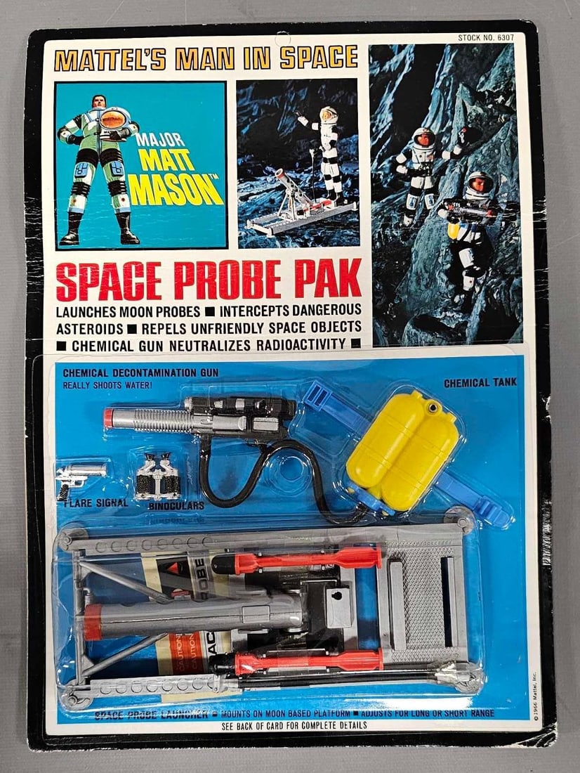 Mattel Major Matt Mason Space Probe Pak on blister card: Mattel Major Matt Mason Space Probe Pak on blister card, mint accessories on a factory sealed card that is in excellent condition with a perfectly clear blister as seen in the photos.