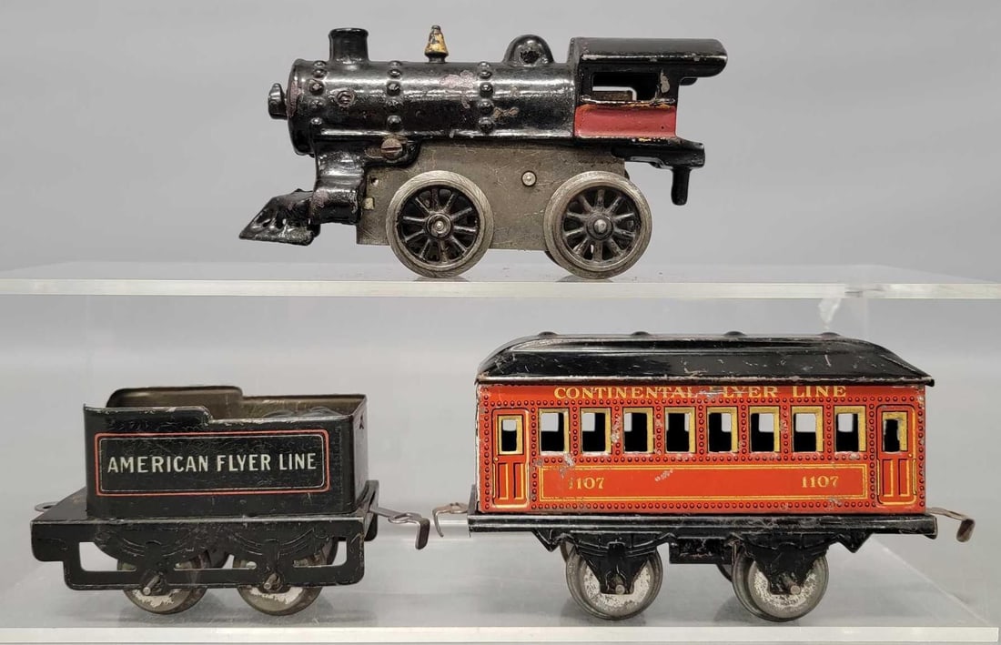 Scarce American Flyer prewar O Continental Flyer passenger set (1 of 6)